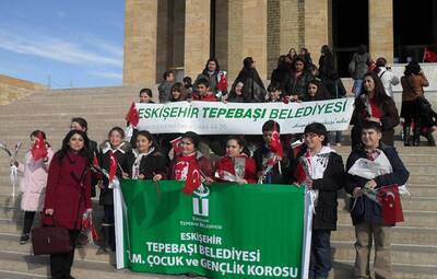 TSM ÇOCUK KOROSU ANITKABİR'İ ZİYARET ETTİ